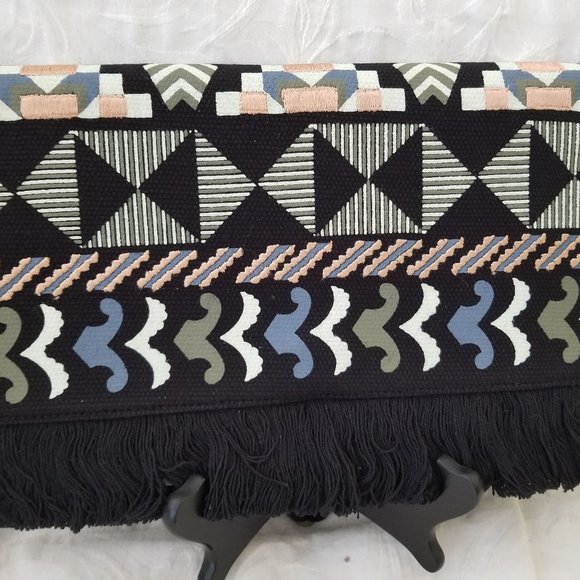 Stella Dot Taj Clutch - Aztec Print - New - Picture 1 of 9